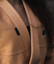 Lade das Bild in den Galerie-Viewer, Kimono BJJ (GI) Fortschritt Damen M6 Mark 6-Pfirsich