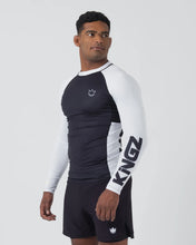 Lade das Bild in den Galerie-Viewer, Rashguard Kingz Ranked Performance V2 Long Sleeve - Weiss