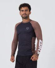 Lade das Bild in den Galerie-Viewer, Rashguard Kingz Ranked Performance V2 Long Sleeve - Braun
