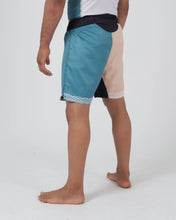 Lade das Bild in den Galerie-Viewer, Flow Performance Series Shorts - Tan