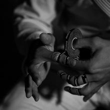 Lade das Bild in den Galerie-Viewer, Competition Finger Tape