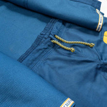 Lade das Bild in den Galerie-Viewer, Kimono BJJ (Gi) Moya Brand California- Pazifikblau