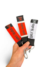 Lade das Bild in den Galerie-Viewer, Schlüsselanschlüsse "Absolventen" epische Rolle