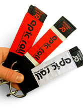 Lade das Bild in den Galerie-Viewer, Schlüsselanschlüsse "Absolventen" epische Rolle