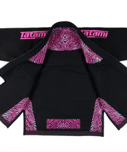 Lade das Bild in den Galerie-Viewer, Kimono BJJ ( Gi) Tatami Recharge- Rosa