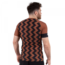 Lade das Bild in den Galerie-Viewer, Scramble Ranked Rashguard V5- Braun