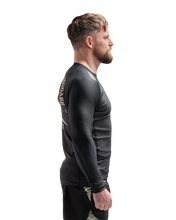 Lade das Bild in den Galerie-Viewer, Scramble x Thrudark Enshu MK1 Rashguard – Long Sleeved