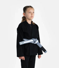 Lade das Bild in den Galerie-Viewer, Kimono BJJ (GI) Fortschritt Kinder Die Akademie- Schwarzweiß Cinturon inklusive