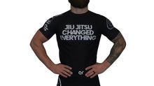 Lade das Bild in den Galerie-Viewer, Jiu Jitsu Changed Everything Rash Guard