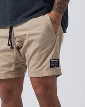 Lade das Bild in den Galerie-Viewer, Kingz Casual Shorts- Khaki