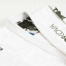 Lade das Bild in den Galerie-Viewer, Kimono BJJ (Gi) Moskova 2025 Limited Edition- Camo Sand Army White