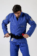 Lade das Bild in den Galerie-Viewer, Kimono Kingz Balístico 3.0 - Azul - StockBJJ