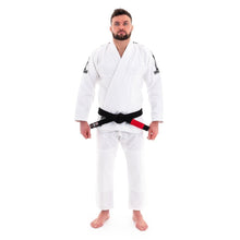 Lade das Bild in den Galerie-Viewer, Tatami Dweller Gi - Blanco - StockBJJ