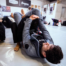 Lade das Bild in den Galerie-Viewer, Kimono BJJ (GI) Fortschritt M6 Mark 5- cool grau