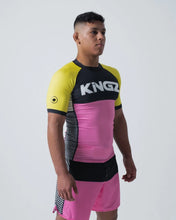 Lade das Bild in den Galerie-Viewer, Rashguard Kingz Retro Kurzarm