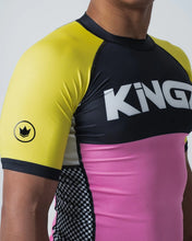 Lade das Bild in den Galerie-Viewer, Rashguard Kingz Retro Kurzarm