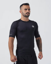 Lade das Bild in den Galerie-Viewer, Rashguard Kingz Kore V2 Kurzarmschwarz