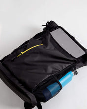 Lade das Bild in den Galerie-Viewer, Kingz Roll Top Training Rucksack