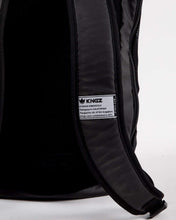 Lade das Bild in den Galerie-Viewer, Kingz Roll Top Training Rucksack