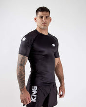 Lade das Bild in den Galerie-Viewer, Rashguard Kingz Kore Kurzarm