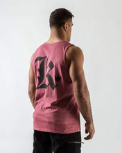 Lade das Bild in den Galerie-Viewer, Tank Kingz Old English- Rojo