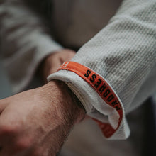 Lade das Bild in den Galerie-Viewer, Kimono BJJ (GI) Fortschritt Featherlight Lightweight Competition-White