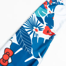 Lade das Bild in den Galerie-Viewer, Rashguard Moya Marke Hello Kitty x Moya Aloha Sammlung ´21