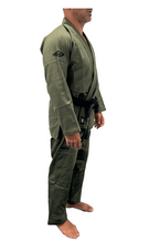 Load image into Gallery viewer, Kimono BJJ (GI) Maeda Red Label 3.0 Military Green - White belt included
