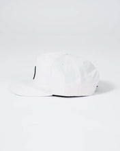 Lade das Bild in den Galerie-Viewer, Crown Patch 5-Panel Strapback Hat - Natural

