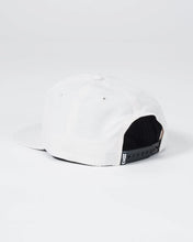 Lade das Bild in den Galerie-Viewer, Crown Patch 5-Panel Strapback Hat - Natural
