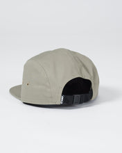 Lade das Bild in den Galerie-Viewer, Crown Patch Strapback Hat - Sage Green

