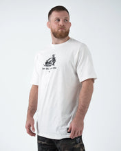 Lade das Bild in den Galerie-Viewer, Kingz Less Talk T-Shirt
