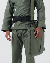 Lade das Bild in den Galerie-Viewer, The ONE Jiu Jitsu Gi - Military Green - Limited Edition

