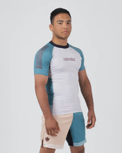 Lade das Bild in den Galerie-Viewer, Rashguard Kingz Flow-Tan
