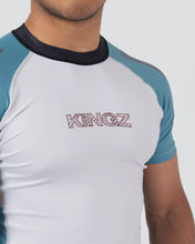 Lade das Bild in den Galerie-Viewer, Rashguard Kingz Flow-Tan
