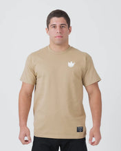 Lade das Bild in den Galerie-Viewer, Kingz Kore-Tan T-Shirt
