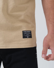 Lade das Bild in den Galerie-Viewer, Kingz Kore-Tan T-Shirt
