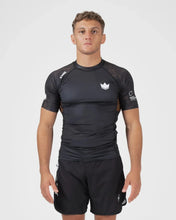 Lade das Bild in den Galerie-Viewer, Rashguard Kingz Ranked Performance V3 Short Sleeve - Braun
