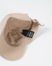 Lade das Bild in den Galerie-Viewer, Slant Dad Hat - Khaki
