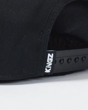Lade das Bild in den Galerie-Viewer, Slice Snapbback- Black
