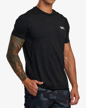 Load image into Gallery viewer, VA Sport Vent - Short manga top for men -black
