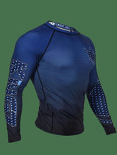 Load image into Gallery viewer, Kingz Crown 3.0 Ranked Rash Guard- Azul - StockBJJ
