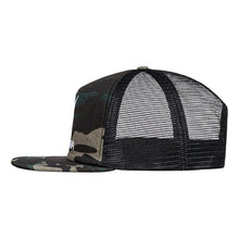 Load image into Gallery viewer, Corpo Trucker MOSKOVA- Camo- Negro - StockBJJ
