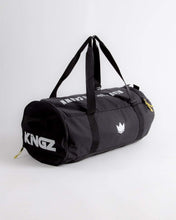 Lade das Bild in den Galerie-Viewer, Kingz Crown Duffle Bag
