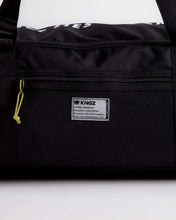 Lade das Bild in den Galerie-Viewer, Kingz Crown Duffle Bag
