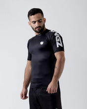 Load image into Gallery viewer, Rashguard Kingz Ranked Performance Short Sleeve - Black
