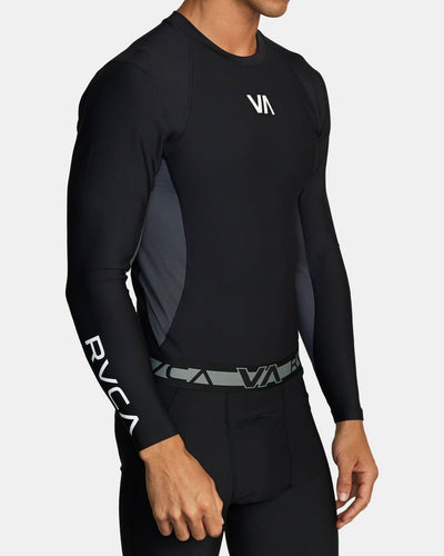 RVCA Long Manga Compression t -Shirt
