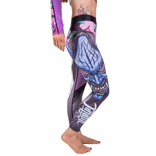 Tatami -Damen weinen Hannya Spucke